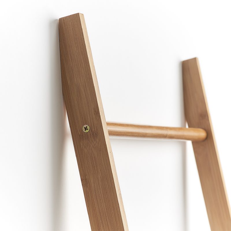 Bamboo ladder towel rack ⋆ MASTERHAUS