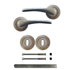 Простая дверная ручка с розеткой из нержавеющей стали Bravo