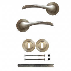 Простая дверная ручка с розеткой из нержавеющей стали Yaprak