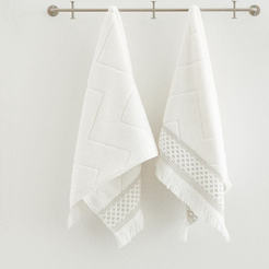 Bath towel 90 x 150 cm 97% cotton 3% polyester 550 g / sq.m. white Peninsula