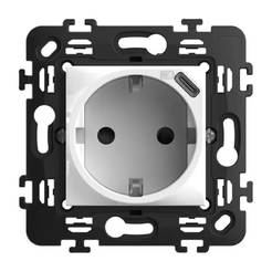 Механизм с одной розеткой 16A+USB 1.5A 7.5W Classia Bticino белый без рамки LEGRAND
