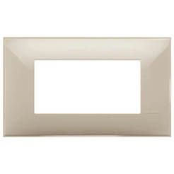 Рамка за 4 модула крем Classia Bticino италиански стандарт LEGRAND