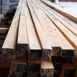 Дървен материал летви 2 x 3см, 4м