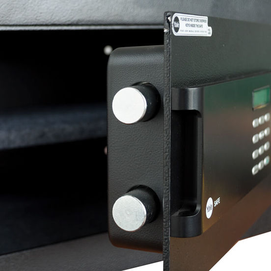 0301070007-2-sejf-s-elektronen-mehanizym-ysb-250-cheren-250-h-350-h-300-mm-yale_552x552_pad_478b24840a