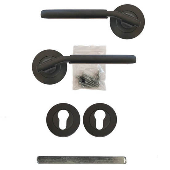 0302010698-servizna-dryzhka-za-vrata-s-rozetka-cherna-ece_552x552_pad_478b24840a