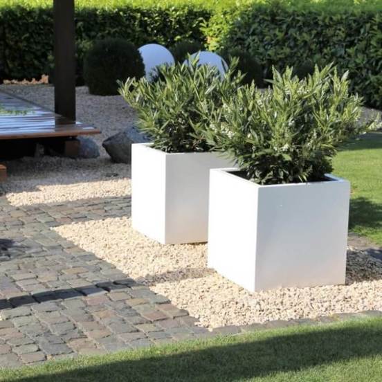 0502010867-1-kashpa-fibrostyklo-kvadratna-25sm-bjala-polnix_552x552_pad_478b24840a