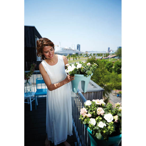 0502010973-2_552x552_pad_478b24840a