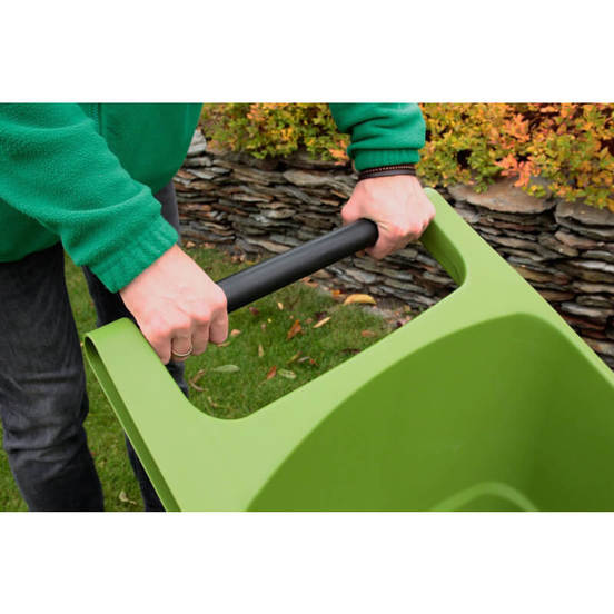 0504040027-gradinska-plastmasova-kolichka-iwo85-370-u-zelena1_552x552_pad_478b24840a