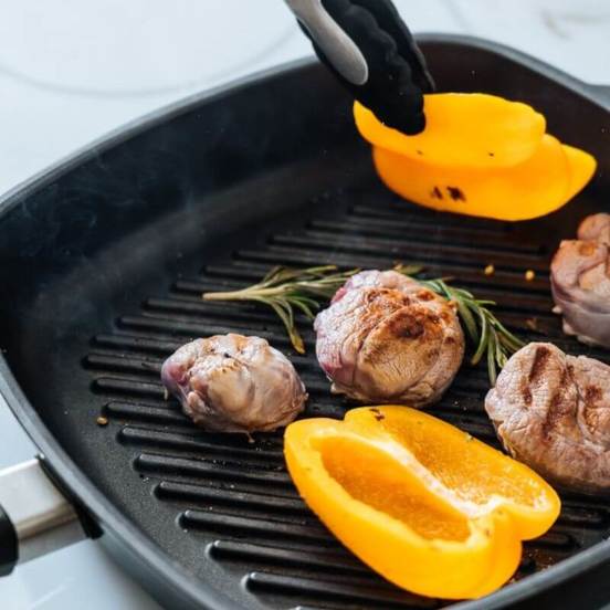 0602040424-4-gril-tigan_552x552_pad_478b24840a