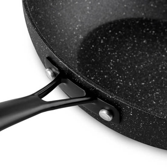 0602040516-1_552x552_pad_478b24840a