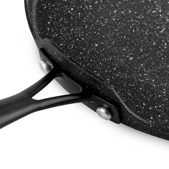 0602040517-1_552x552_pad_478b24840a