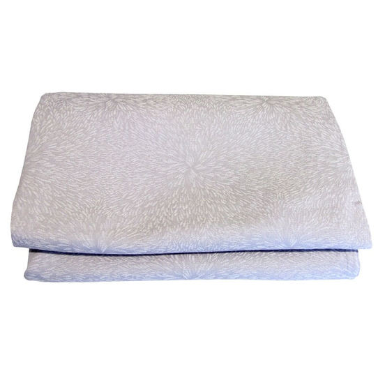 0604061211-12-pokrivka-za-masa_552x552_pad_478b24840a