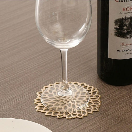 0604061217-podlozhka-za-chasha-10sm-zlaten-hibiskus-g402za-hranene-43-5h28-5sm-vintage-newspaper_552x552_pad_478b24840a