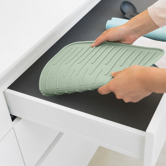 0604061219-4-podlozhka_552x552_pad_478b24840a