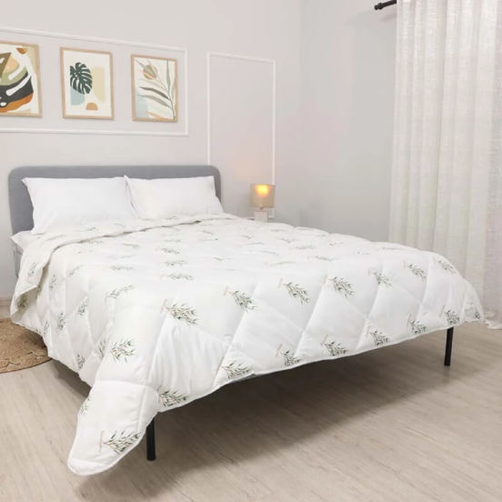 0604071197-1-ljatna-olekotena-zavivka-150x210sm-mikrofibyrna-150gr-vata-m2-herbal-evkalipt-webp_552x552_pad_478b24840a