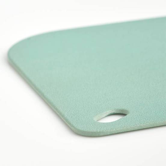 0606041436-2_552x552_pad_478b24840a