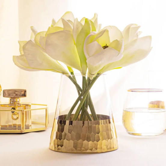 0607040704-4-vaza-styklena-12sm-zlatna-dekoracija-altom_552x552_pad_478b24840a