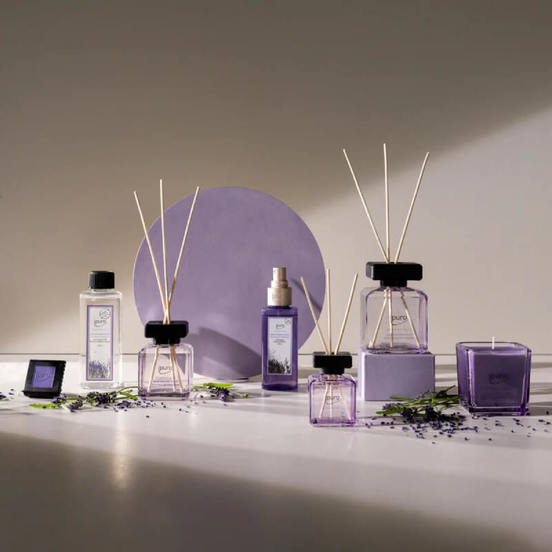 607080016-02-svesht-aromatna-125g-essentials-lavender-touch-ifc2210_552x552_pad_478b24840a