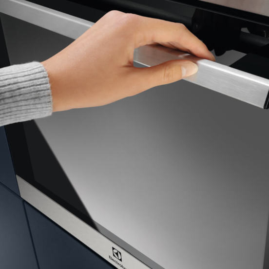 0701050250-3-furna-za-vgrazhdane-65l-9-funkcii-inox-eof3-h40-bx-electrolux_552x552_pad_478b24840a
