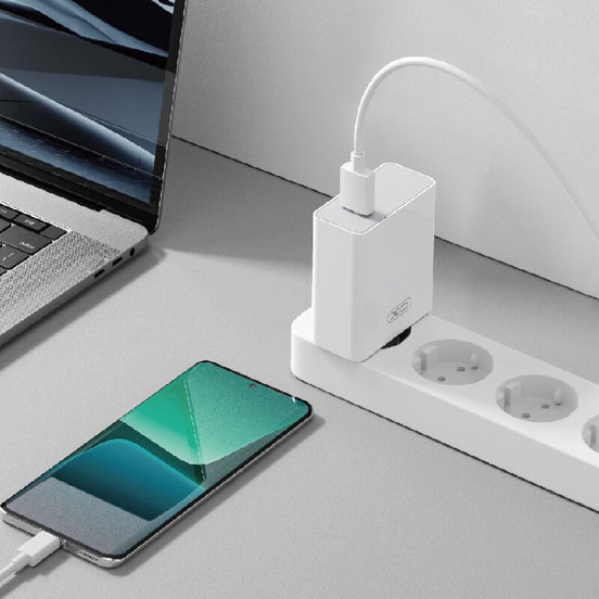 0704040540-120-w-usb-c-kabel-usb-a-6-a-110-240-v-bjalo-l128-xo-3_552x552_pad_478b24840a