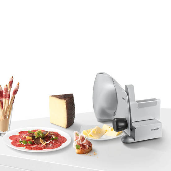 0705140154-1-universalen-elektricheski-noj-za-rjazane-na-kolbasi-110-w-mas6151-m-bosch_552x552_pad_478b24840a