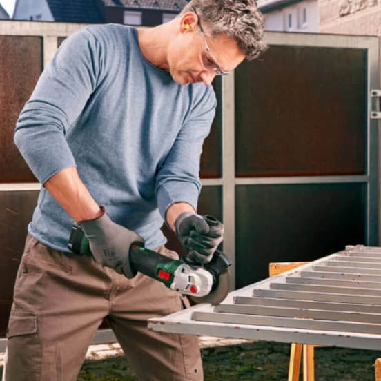 0801010185-5-ygloshlajf-akumulatoren-universal-grind-18-v-75-115mm-12-000obminbez-baterii-bosch_552x552_pad_478b24840a