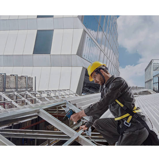 0802010196-akumulatoren-bezchetkov-vintovert-gsr-12-v-30-12-v-2-x-2-0-ah-li-ion2_552x552_pad_478b24840a