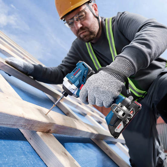 0802010327-6-gajkovert-bezchetkov-14-gdr-18-v-215-18-v215-nm2-sk-bez-baterija-i-zarjadno-bosch_552x552_pad_478b24840a