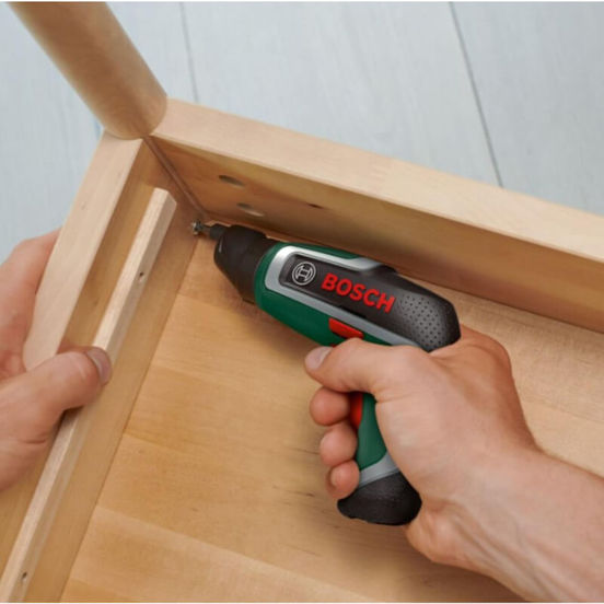 0802040016-4-otvertka-akumulatorna-3-6-v-ixo-7-bosch_552x552_pad_478b24840a