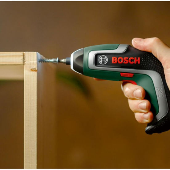 0802040016-9-otvertka-akumulatorna-3-6-v-ixo-7-bosch_552x552_pad_478b24840a