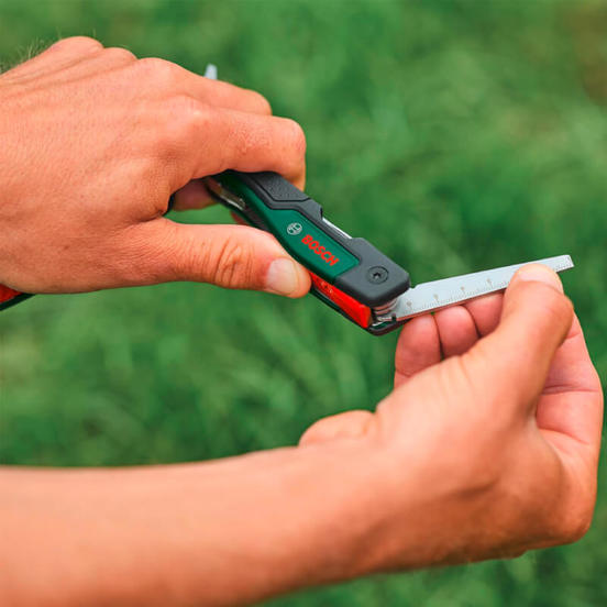 0806020220-4-multitul-s-16-instrumenta-neryzhdaema-stomana-bosch_552x552_pad_478b24840a