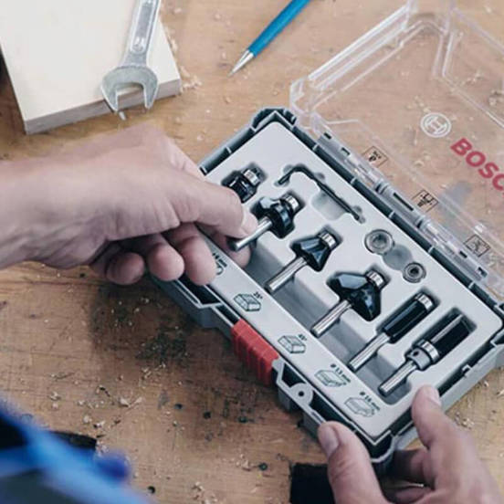 0809090003-3-frezeri-tvyrdosplavni-6mm-6-chasti-za-dyrvo-s-karbidni-zybi-bosch_552x552_pad_478b24840a