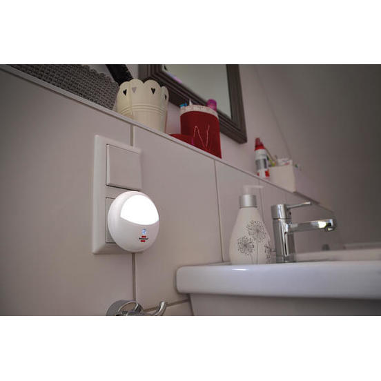 0901040224-noshtna-lampa-za-kontakt-s-datchik-2-x-led1_552x552_pad_478b24840a