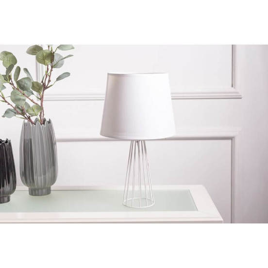 0901040320-1-nastolna-lampa_552x552_pad_478b24840a