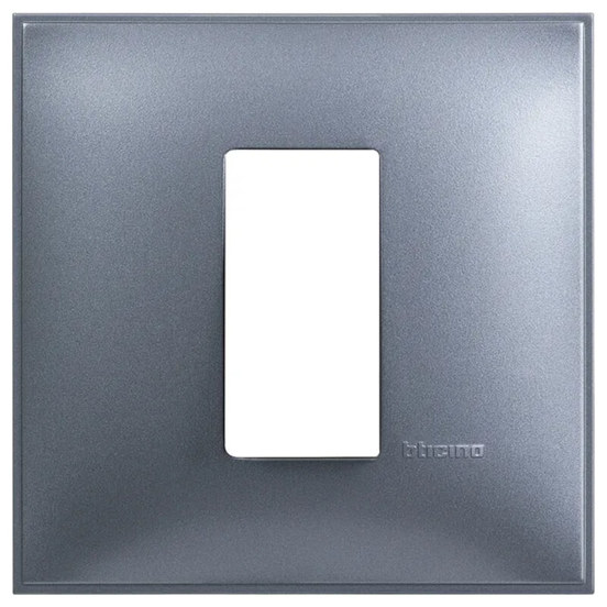 0904011348-ramka-edinichna-sin-metalik-ednomodulna-classia-bticino-nemski-standart-legrand_552x552_pad_478b24840a