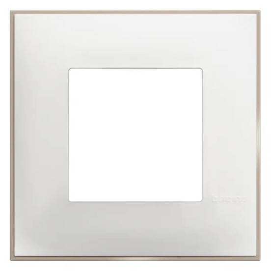 0904011519-ramka-edinichna-bjal-saten-ns-classia-bticino-s-kant-legrand_552x552_pad_478b24840a