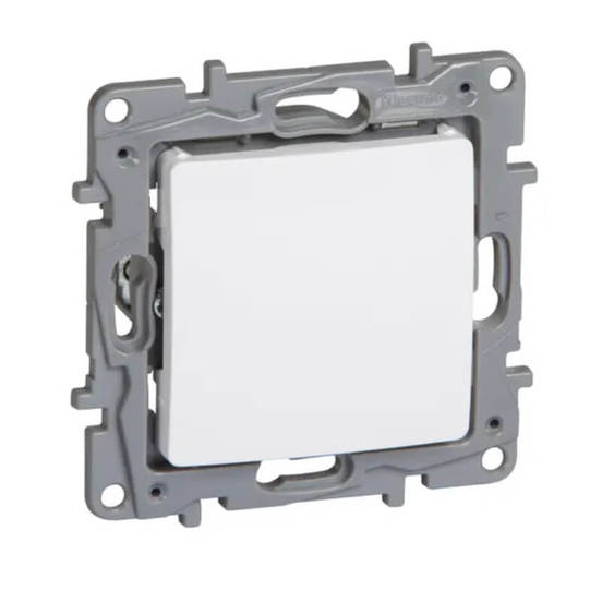 0904011647-prazen-modul-bjal-niloe-bjal-legrand_552x552_pad_478b24840a