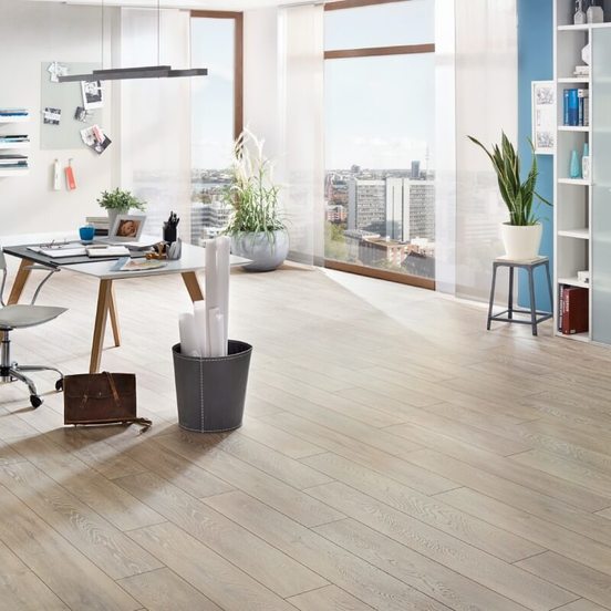 1005010389-1-laminat_552x552_pad_478b24840a