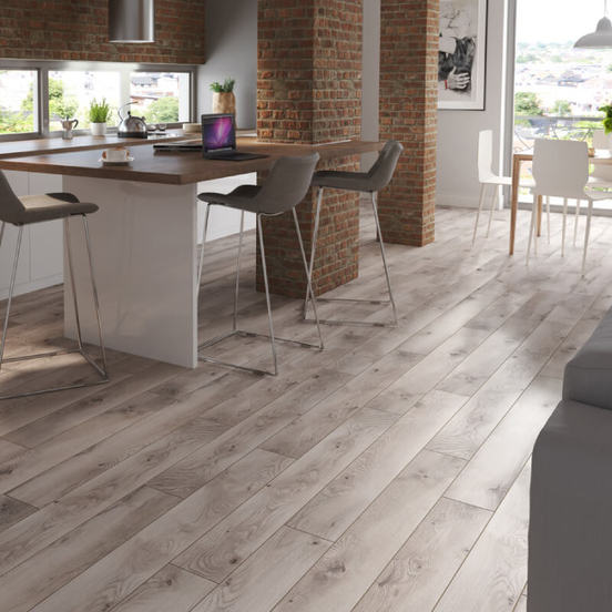 1005010439-2-laminiran-parket-8mm-33-as5-v4-wr-54783-vodoustojchiv-dyb-ashingtyn-1285h158-2-03m2_552x552_pad_478b24840a