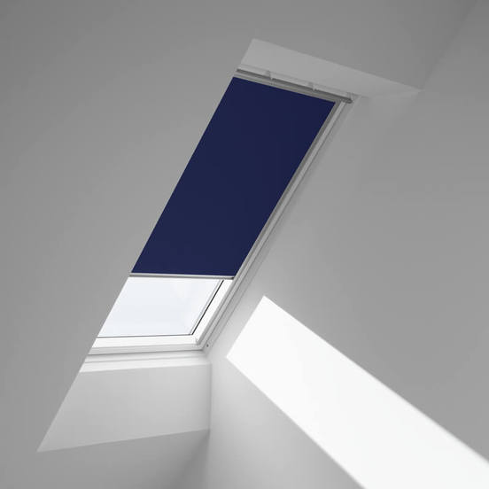 1103060221-shtora-zatymnitelna-dkl-2055-mk06-78h118sm-specialni-velux_552x552_pad_478b24840a