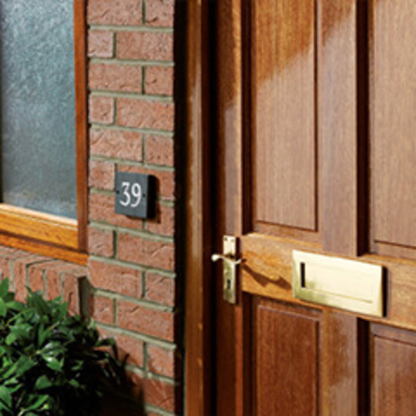 0301_600x600_crop_478b24840a